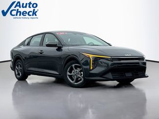 Used 2025 Kia K4 LXS video 1