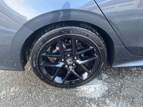 Used 2023 Honda Civic Sport image 12