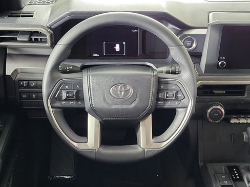 Used 2026 Toyota 4Runner SR5 AWD/4WD image 12