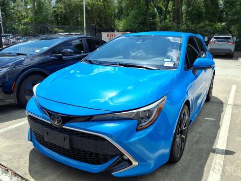 Used 2020 Toyota Corolla XSE FWD image 3