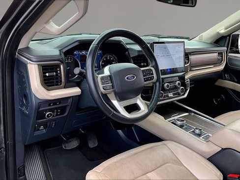 Used 2022 Ford Expedition Limited AWD/4WD image 14