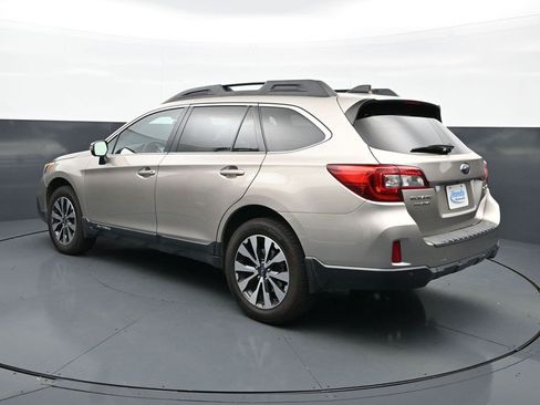 Used 2017 Subaru Outback 2.5i Limited AWD/4WD image 5