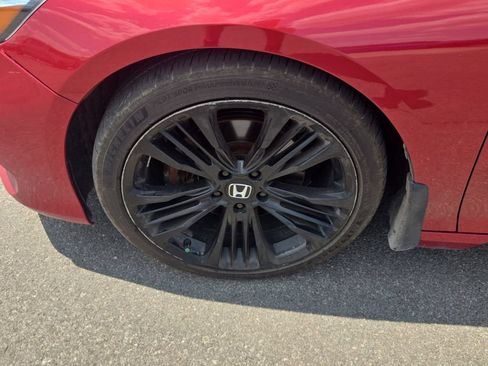 Used 2018 Honda Accord Touring image 4