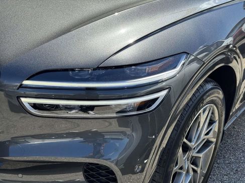 Certified 2023 Genesis GV70 2.5T w/ Advanced Package AWD/4WD image 9