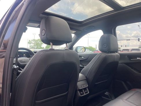 Used 2025 Chevrolet Equinox RS w/ Safety and Technology Package AWD/4WD image 32