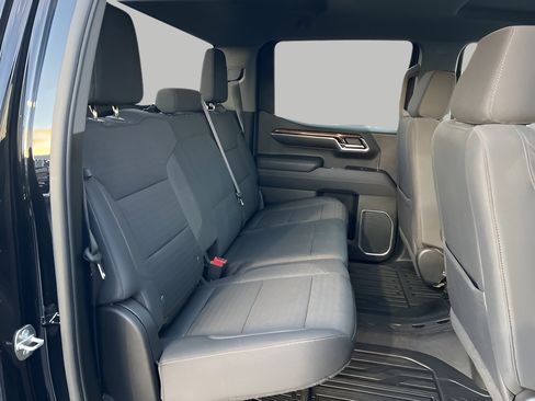 Used 2022 GMC Sierra 1500 SLE image 33