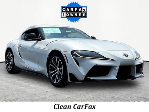 Used 2021 Toyota Supra w/ Safety & Technology Package RWD image 3