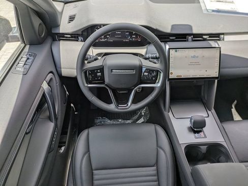 New 2026 Land Rover Discovery Sport Landmark AWD/4WD image 18
