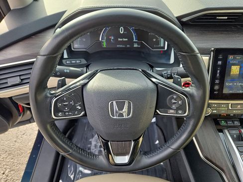 Certified 2018 Honda Clarity Touring image 20
