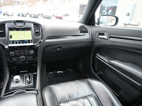 Used 2023 Chrysler 300 S image 17