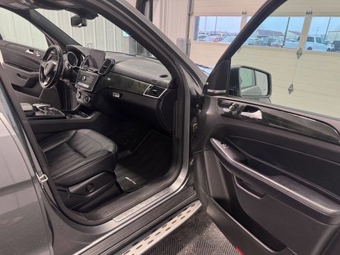 Used 2018 Mercedes-Benz GLS 450 4MATIC image 21
