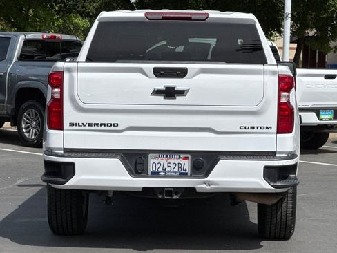 Used 2024 Chevrolet Silverado 1500 Custom w/ LPO, Dark Essentials Package image 4