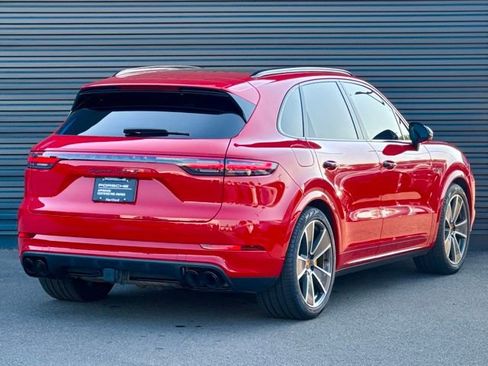 Used 2023 Porsche Cayenne Turbo S AWD/4WD image 7