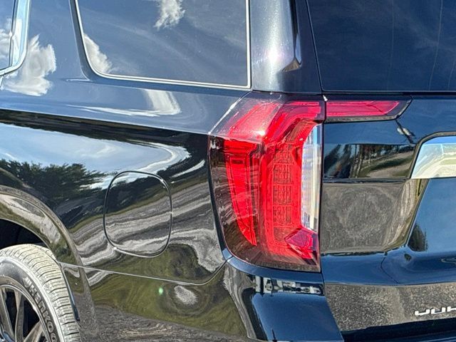 Used 2021 GMC Yukon Denali w/ Denali Ultimate Package AWD/4WD image 13