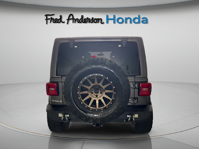 Used 2018 Jeep Wrangler Unlimited Sahara AWD/4WD image 6