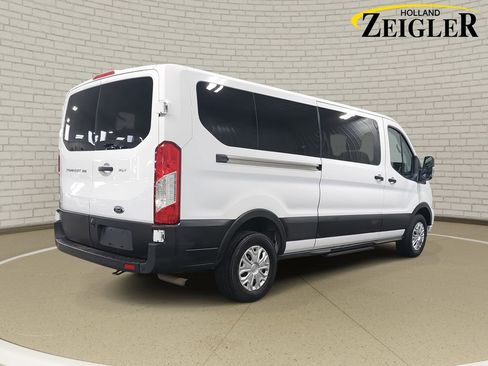 Used 2022 Ford Transit 350 XLT image 5