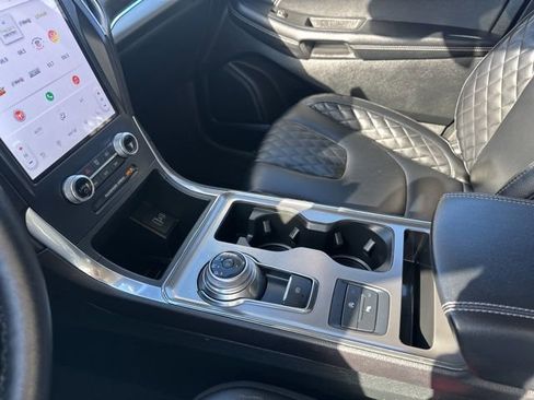 Used 2024 Ford Edge Titanium image 21