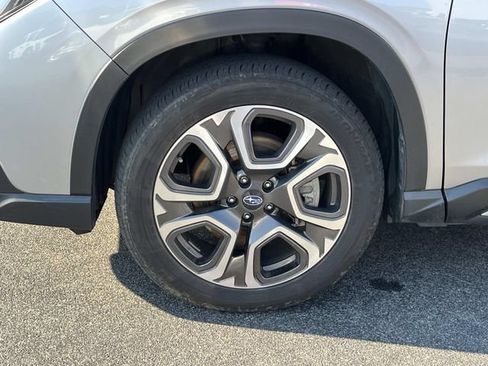 Used 2024 Subaru Ascent Touring AWD/4WD image 11
