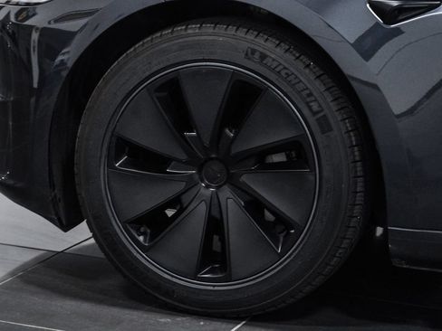 Used 2025 Tesla Model 3 Long Range RWD image 45