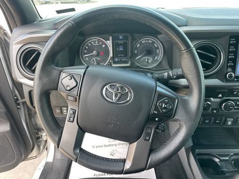 Used 2023 Toyota Tacoma TRD Sport w/ TRD Premium Sport Package AWD/4WD image 15
