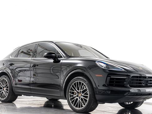 Used 2022 Porsche Cayenne Coupe AWD/4WD image 31