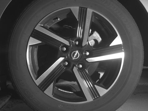 Used 2025 Nissan Sentra SV FWD image 14