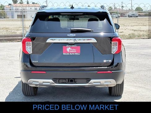 Used 2023 Ford Explorer XLT w/ Equipment Group 202A AWD/4WD image 6