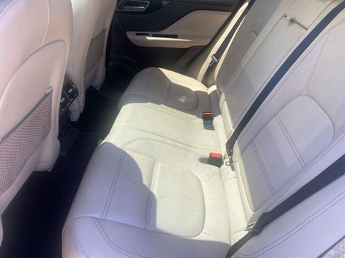 Used 2019 Jaguar F-PACE Prestige AWD/4WD image 15