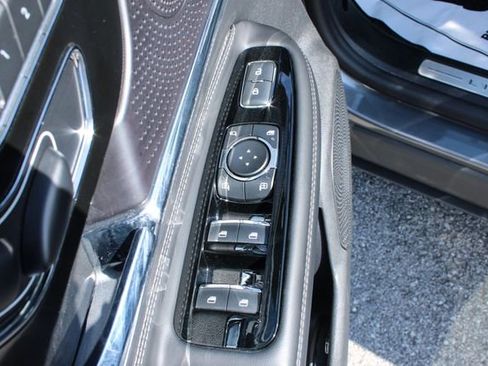 Used 2024 Lincoln Corsair AWD w/ Equipment Group 101A image 12