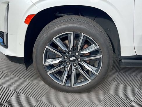 Used 2023 Cadillac Escalade ESV Sport w/ Touring Package AWD/4WD image 11