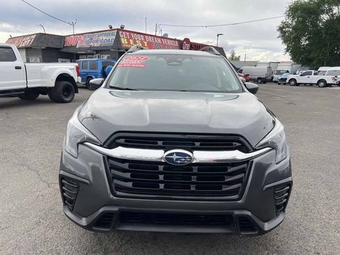 Used 2024 Subaru Ascent Premium AWD/4WD image 2