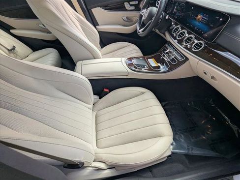 Used 2023 Mercedes-Benz E 350 4MATIC Sedan image 22