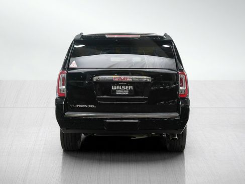 Used 2017 GMC Yukon XL Denali w/ Open Road Package AWD/4WD image 4
