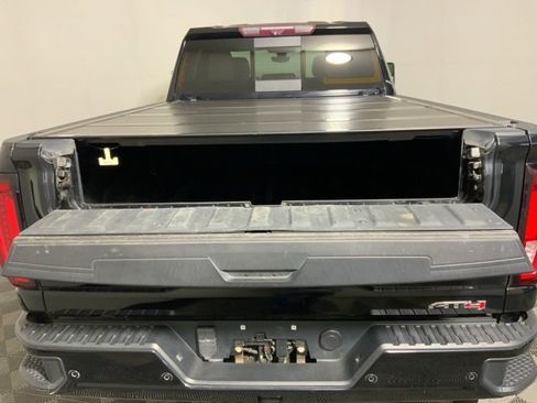 Used 2020 GMC Sierra 2500 AT4 w/ AT4 Premium Package image 15