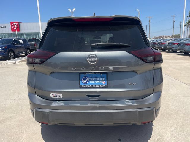 Used 2024 Nissan Rogue SV FWD image 4