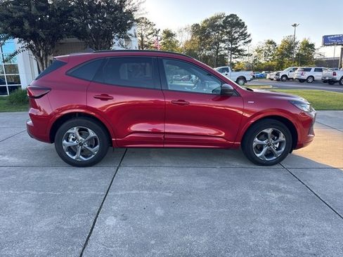 Used 2023 Ford Escape ST-Line image 8