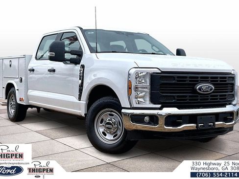 Used 2025 Ford F250 XL w/ XL Chrome Package image 1
