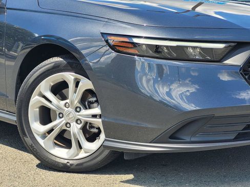 Used 2023 Honda Accord LX image 11