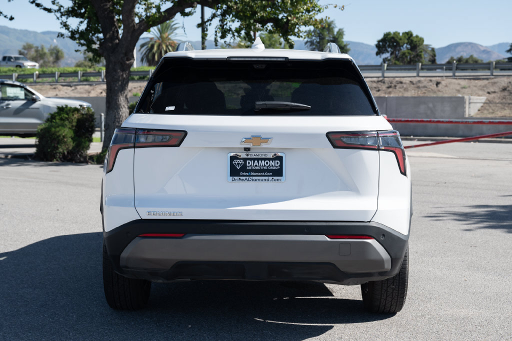 Used 2025 Chevrolet Equinox LT w/ Convenience Package II FWD image 5