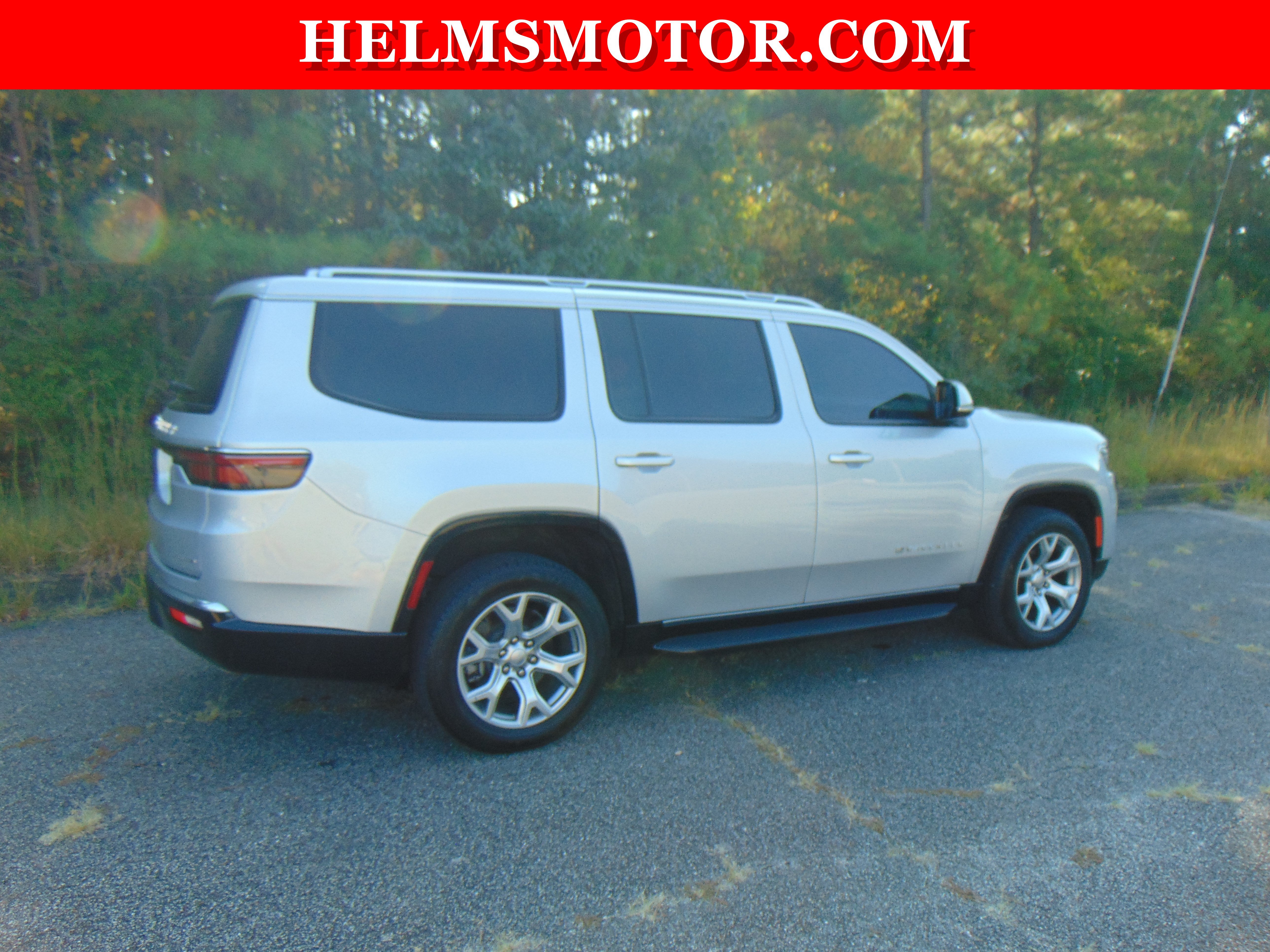 Used 2022 Jeep Wagoneer Series II AWD/4WD image 14