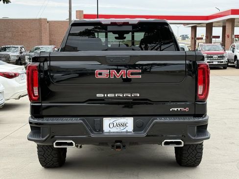 Used 2021 GMC Sierra 1500 AT4 w/ AT4 Premium Package AWD/4WD image 5