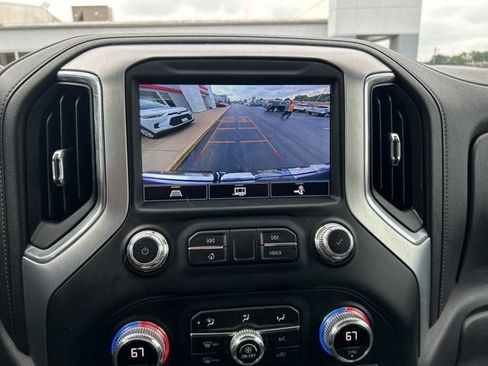 Used 2021 GMC Sierra 1500 SLT w/ SLT Premium Package AWD/4WD image 46