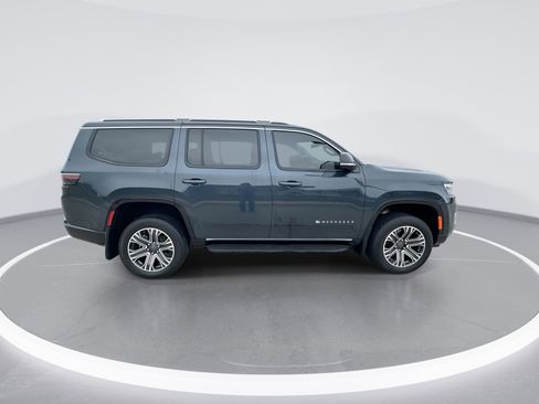 Used 2023 Jeep Wagoneer Series III w/ Convenience Group I AWD/4WD image 9