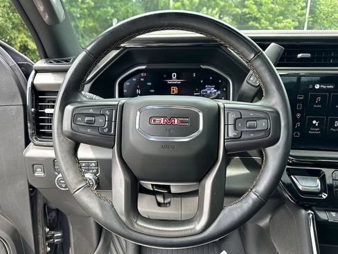 Used 2024 GMC Sierra 2500 AT4 w/ AT4 Preferred Package AWD/4WD image 16