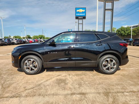 Used 2025 Chevrolet Blazer LT FWD image 5