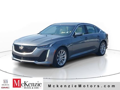 Used 2020 Cadillac CT5 Luxury w/ Sun And Sound Package RWD image 2