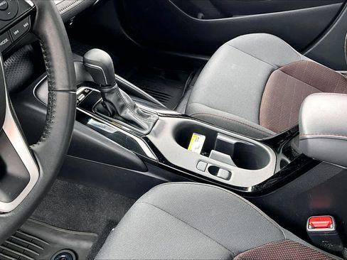 Certified 2025 Toyota Corolla SE FWD image 16