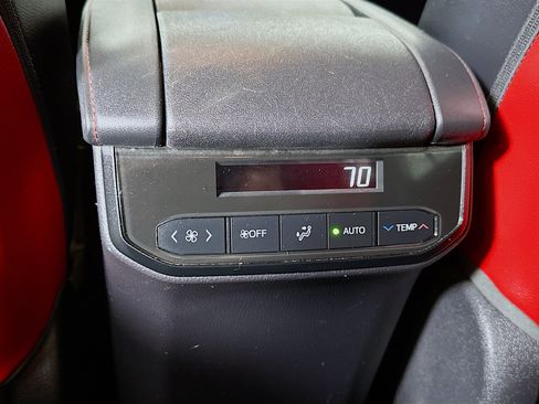 Used 2021 Toyota Highlander XSE AWD/4WD image 26