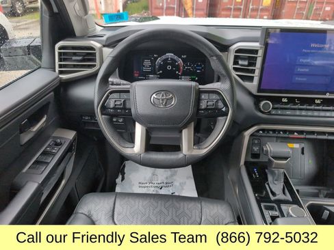 Used 2024 Toyota Tundra Limited AWD/4WD image 17