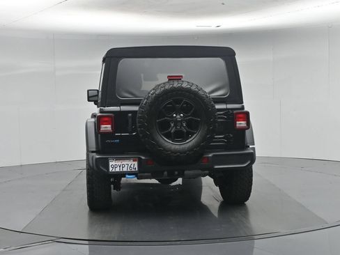 Used 2024 Jeep Wrangler Unlimited AWD/4WD image 30